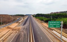 Khai thác 2 tuyến cao tốc từ Vĩnh Hảo đến Dầu Giây 